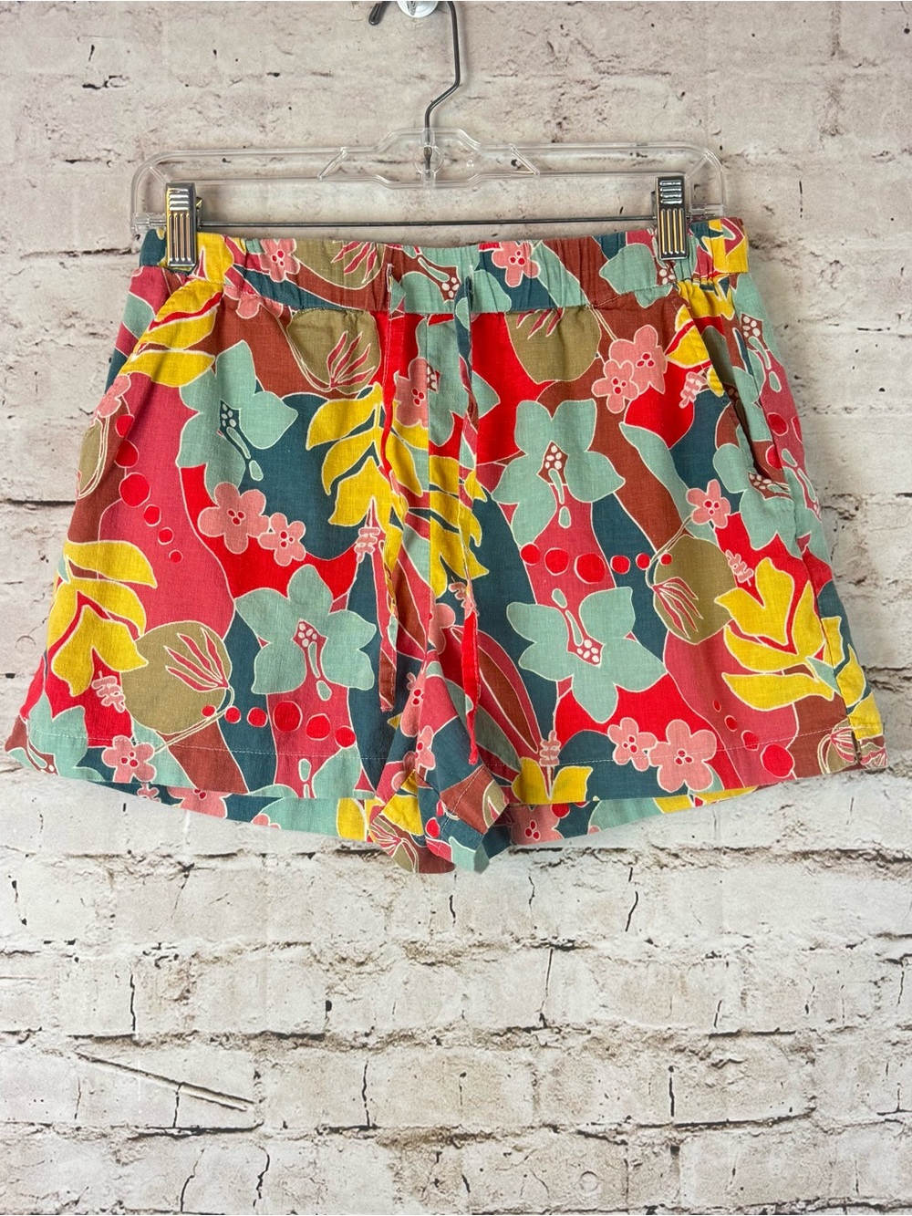 Marine Layer Women's Small Beach Shorts Multicolor Hibiscus Floral Hemp Stretch